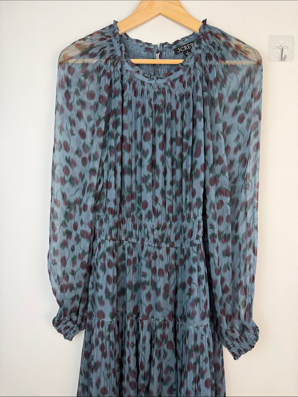 NEW J.Crew Crinkle Chiffon Sheer Long Sleeve Maxi Dress in Cherry Print Medium - Picture 4 of 16